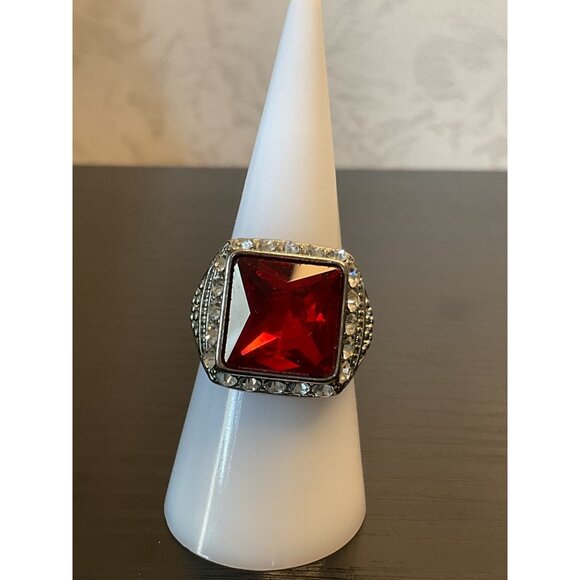 Vintage Red Gemstone Statement Ring With Rhinestones - Picture 1 of 5